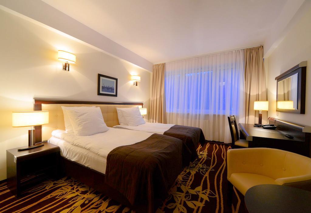 Hotel Business Faltom Gdynia Rumia Room photo