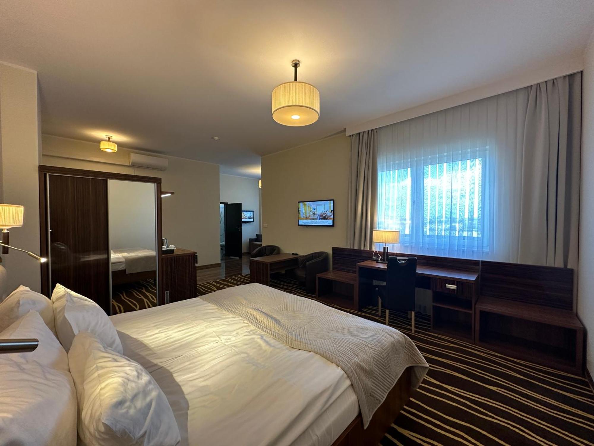 Hotel Business Faltom Gdynia Rumia Exterior photo